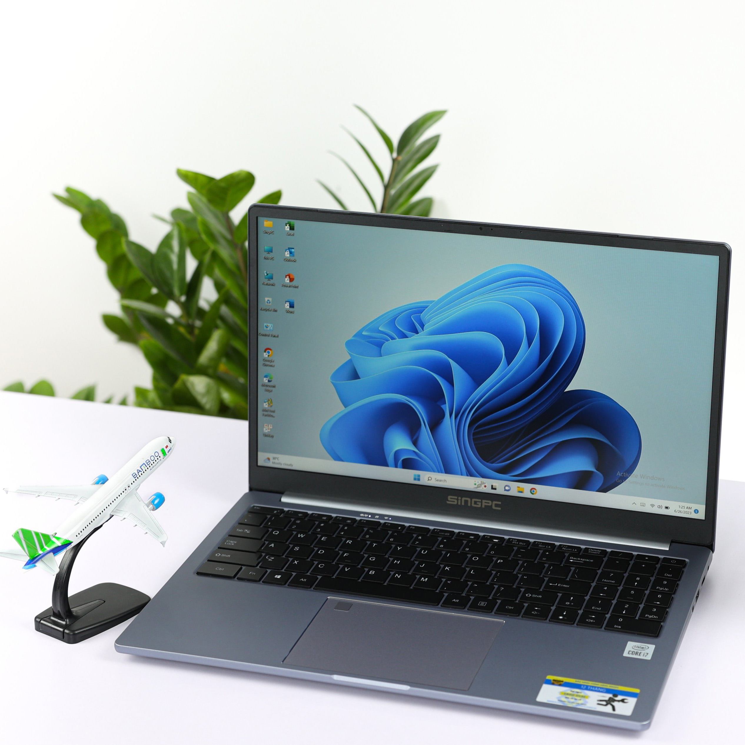 Máy tính xách tay Notebook SingPC Series M16 - M16i71082