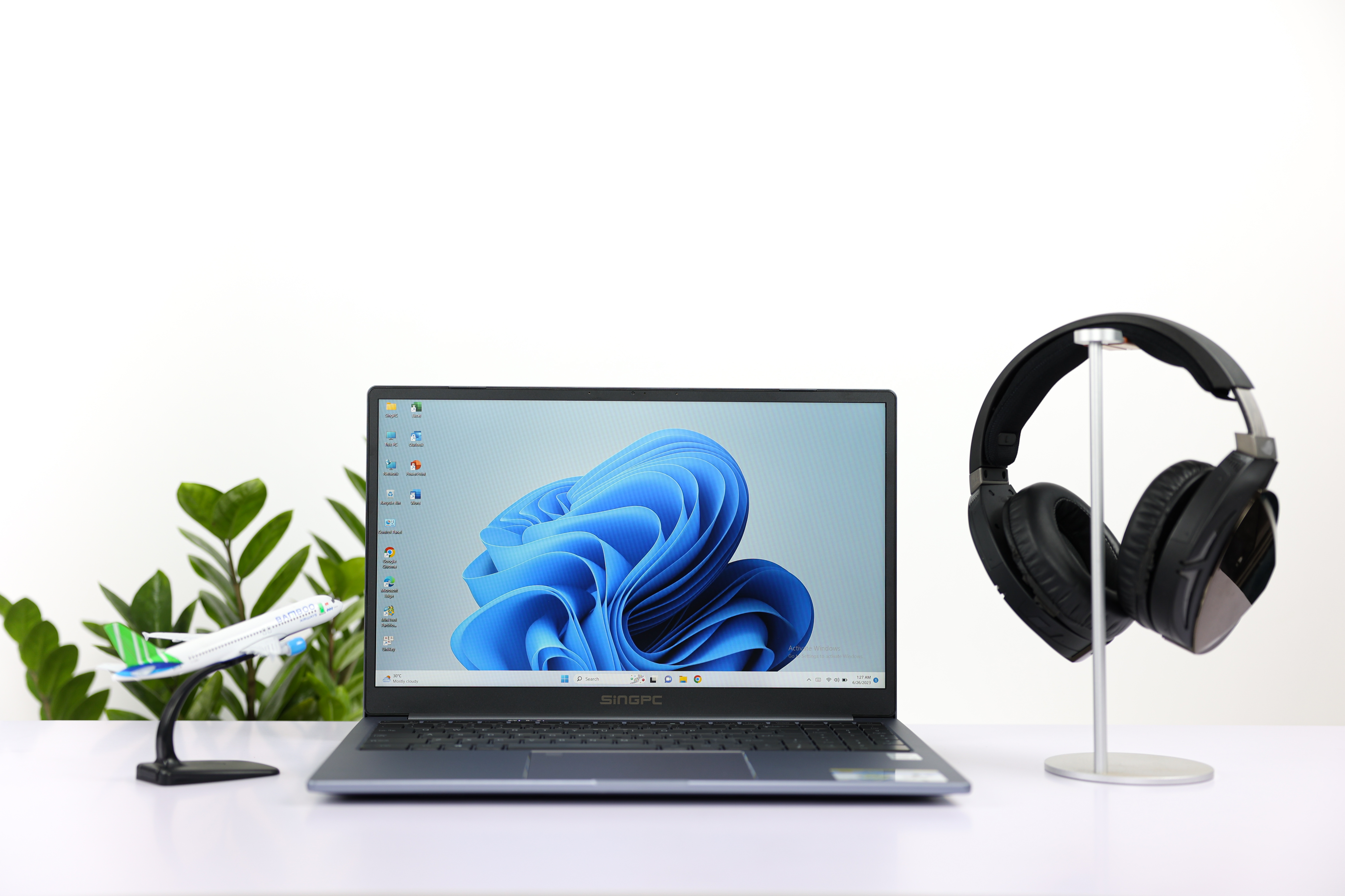 Máy tính xách tay Notebook SingPC Series M16 - M16i710822